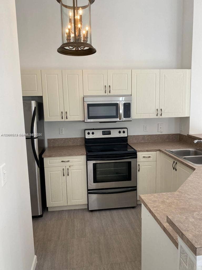 4871 Via Palm Lakes, #704, West Palm Beach, West Palm Beach, FL 33417 Photo 3