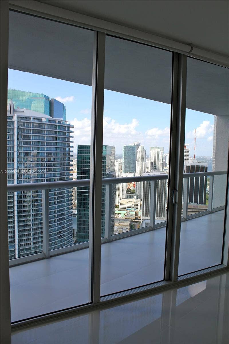 465 Brickell Avenue, #4806, Miami, FL 33131 Photo 12