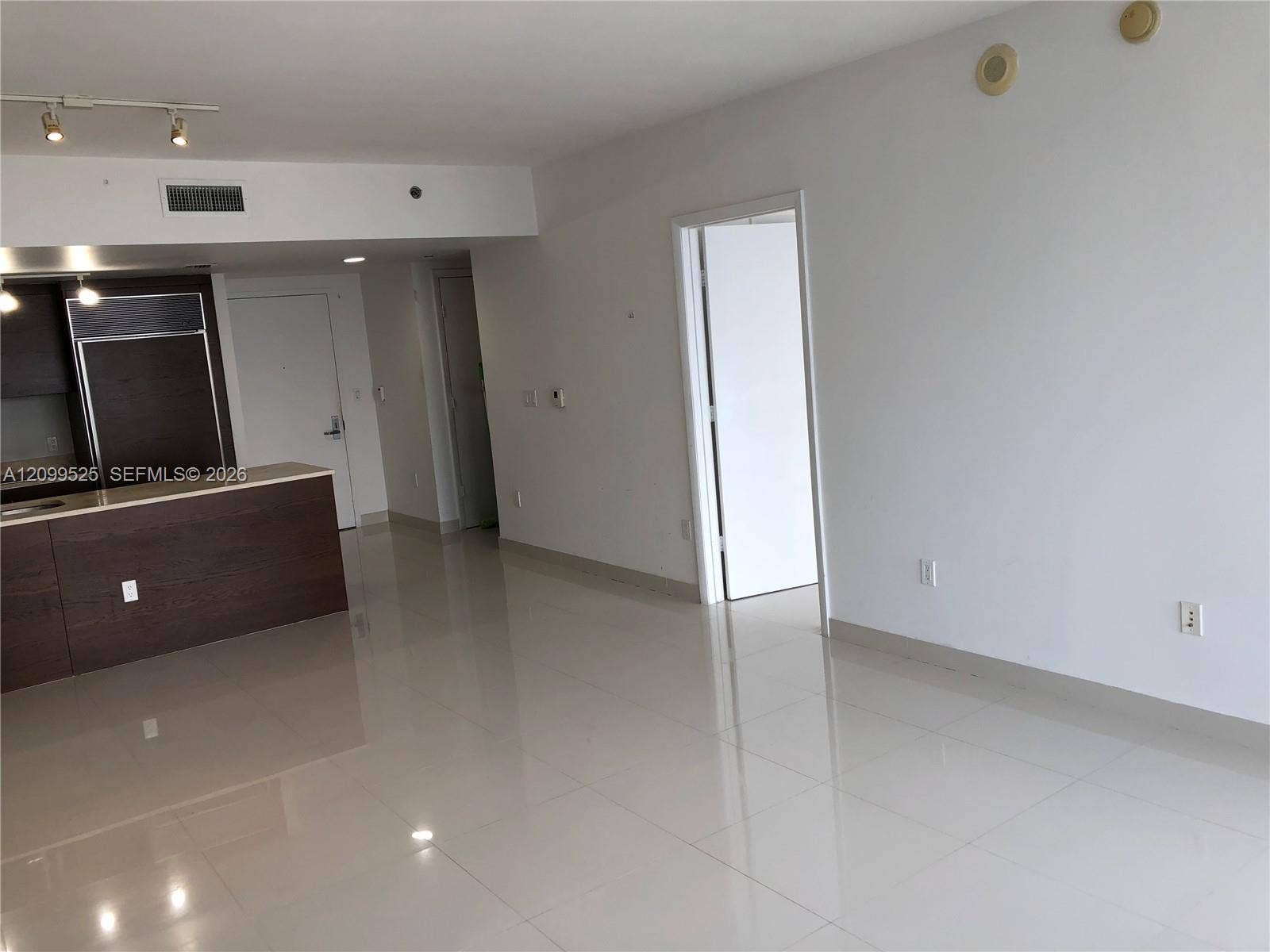 465 Brickell Avenue, #4806, Miami, FL 33131 Photo 14