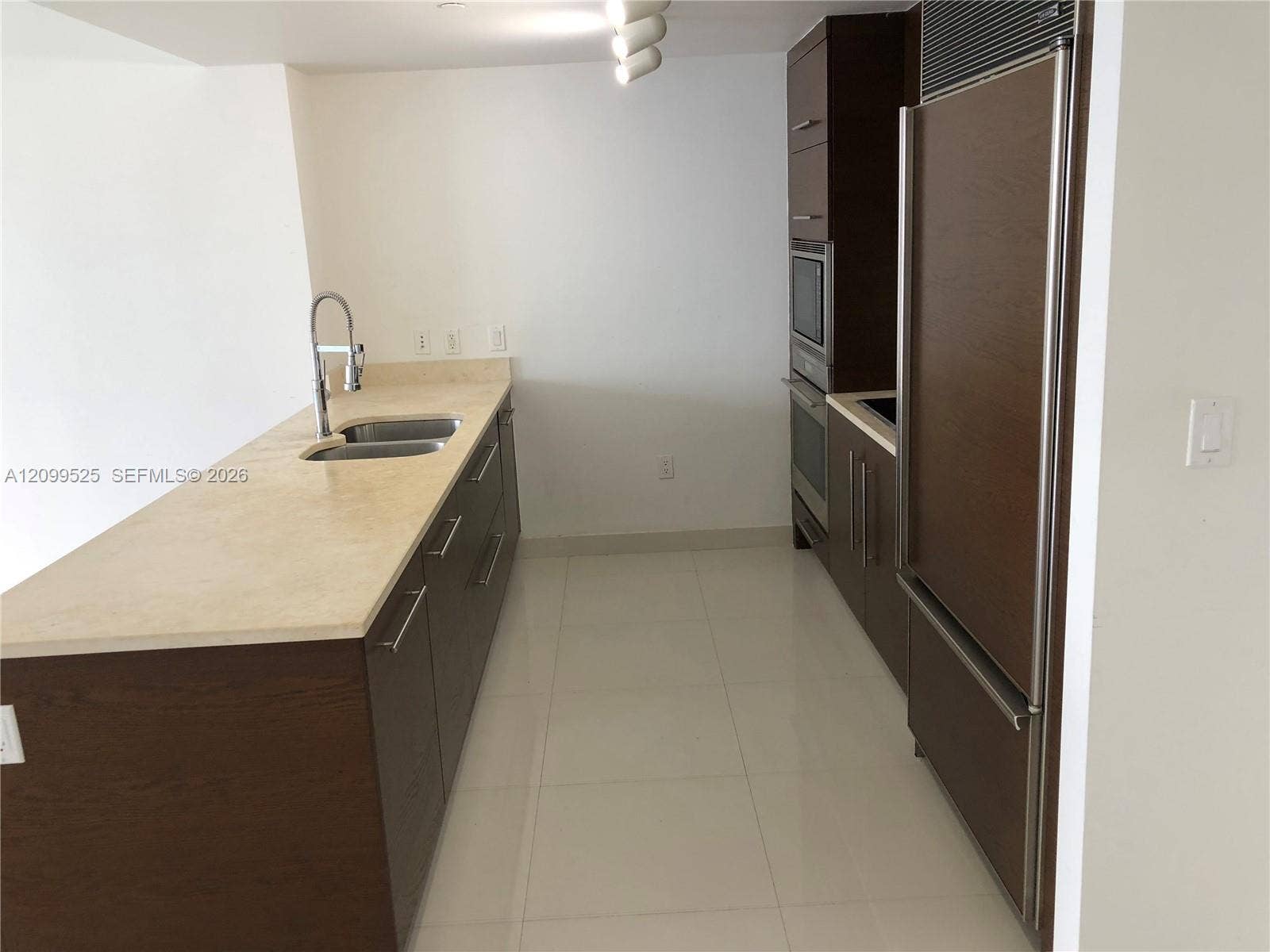 465 Brickell Avenue, #4806, Miami, FL 33131 Photo 18