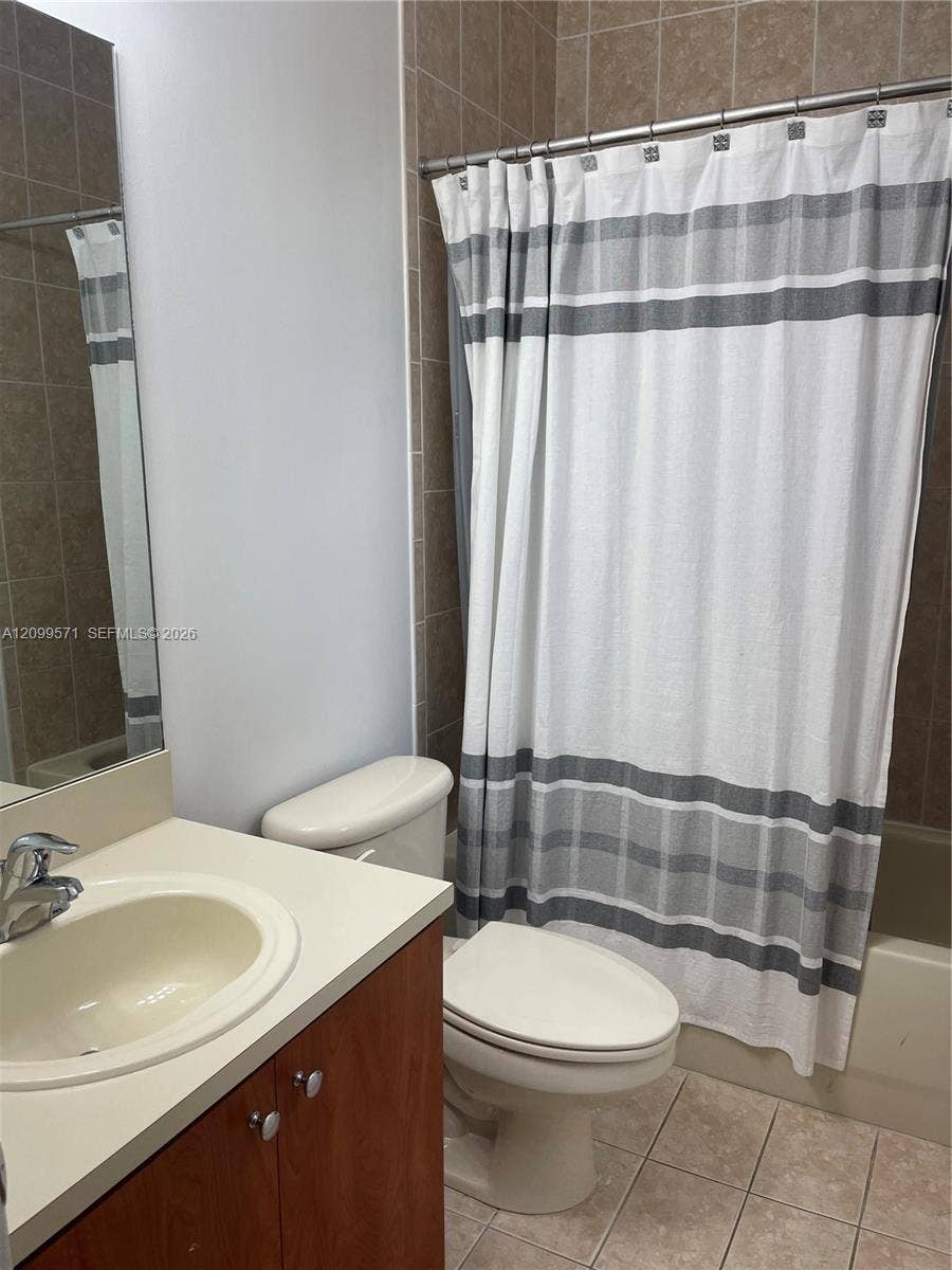 5803 Siena Lane, #606, Hollywood, FL 33021 Photo 22