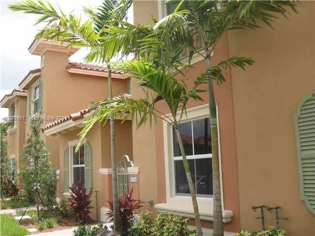 5803 Siena Lane, #606, Hollywood, FL 33021 Photo 2