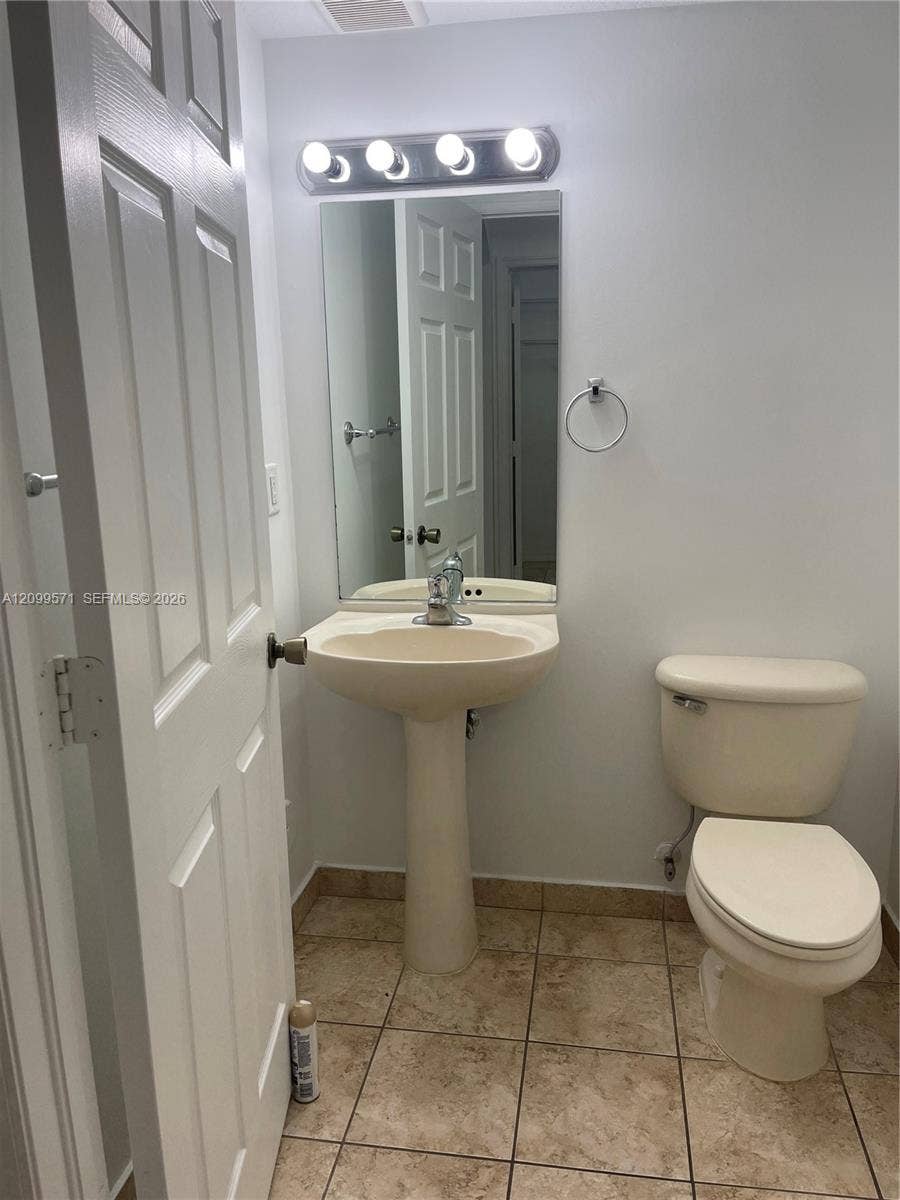 5803 Siena Lane, #606, Hollywood, FL 33021 Photo 11