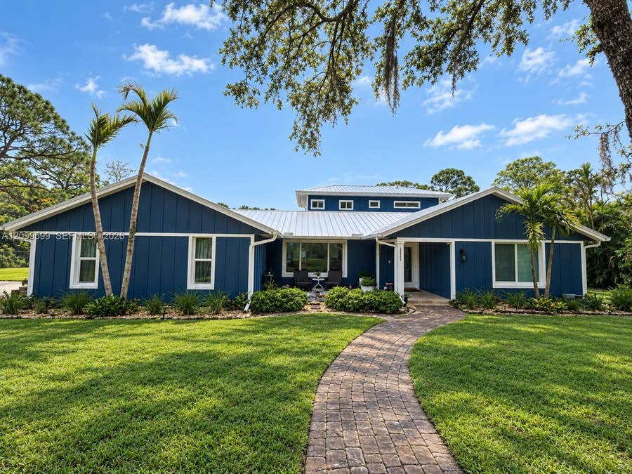 Property photo for 2121 SW Racquet Club Drive, Palm City, FL