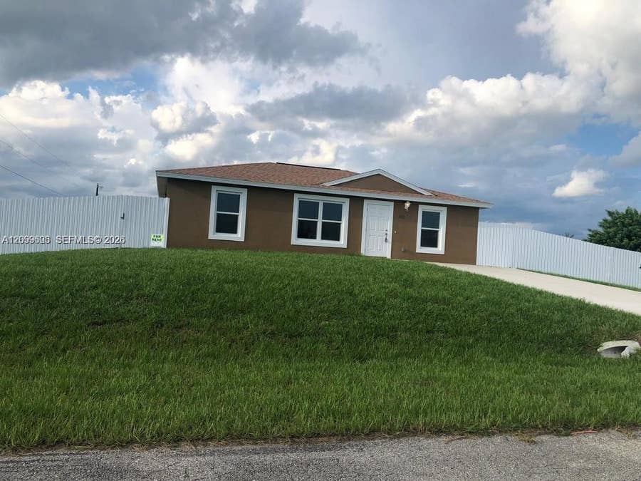 Property photo for 100 Liberty Terrace, Labelle, FL