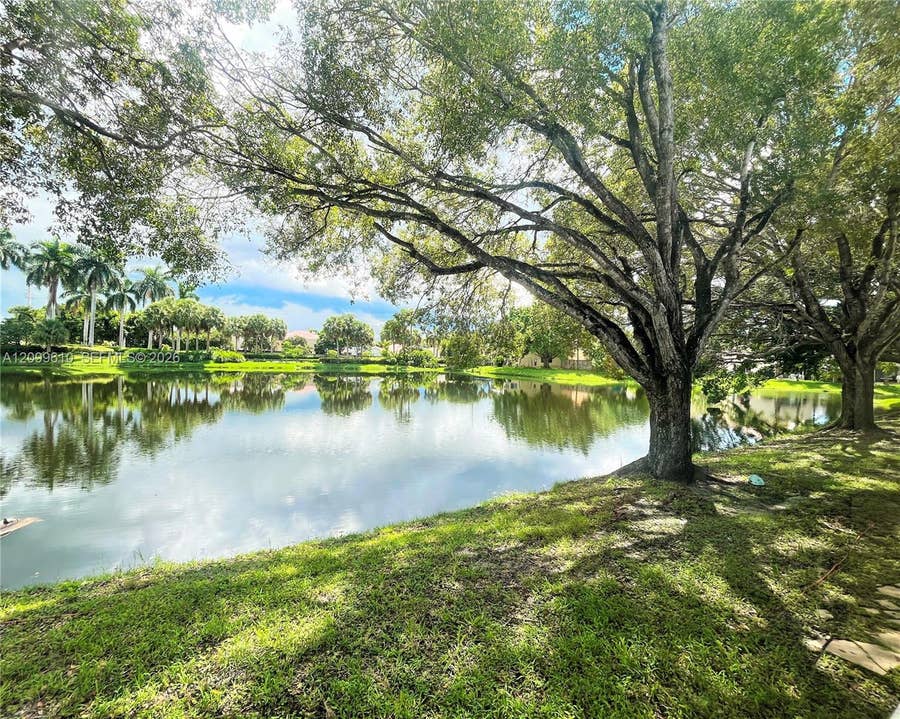 Property photo for 153 Lakeview Drive, #103, Weston, FL