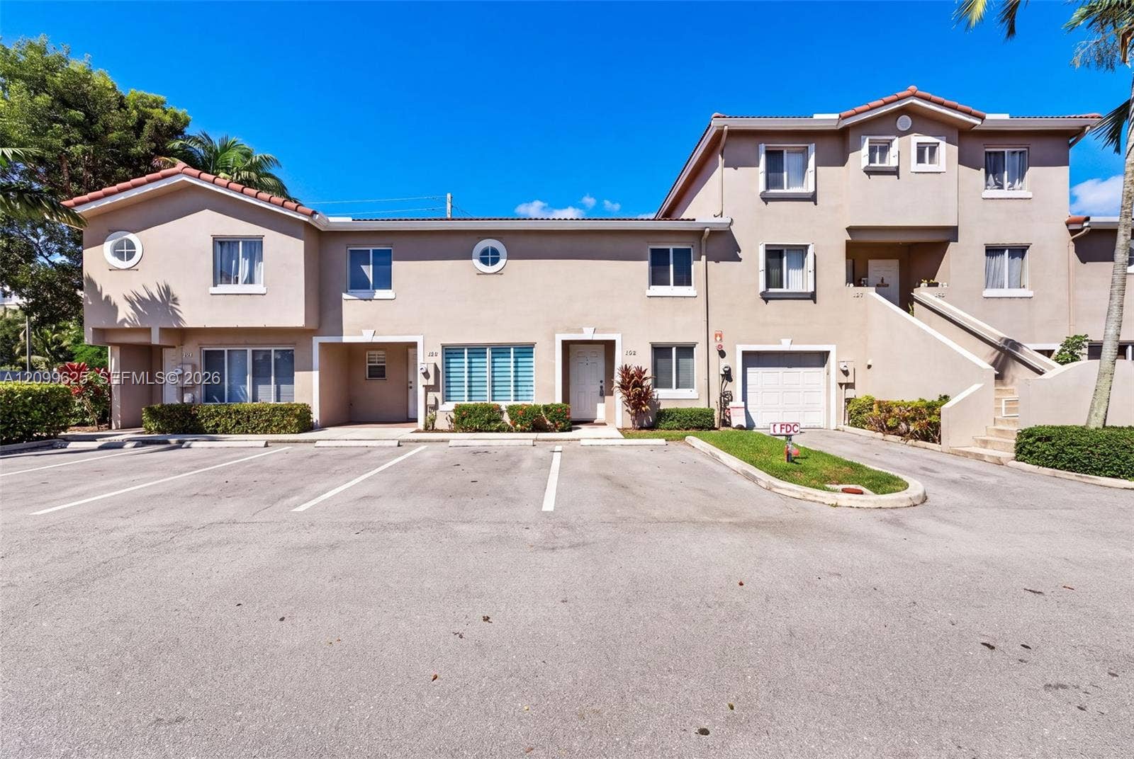 105 Riviera Circle, Weston, FL 33326 Photo 1