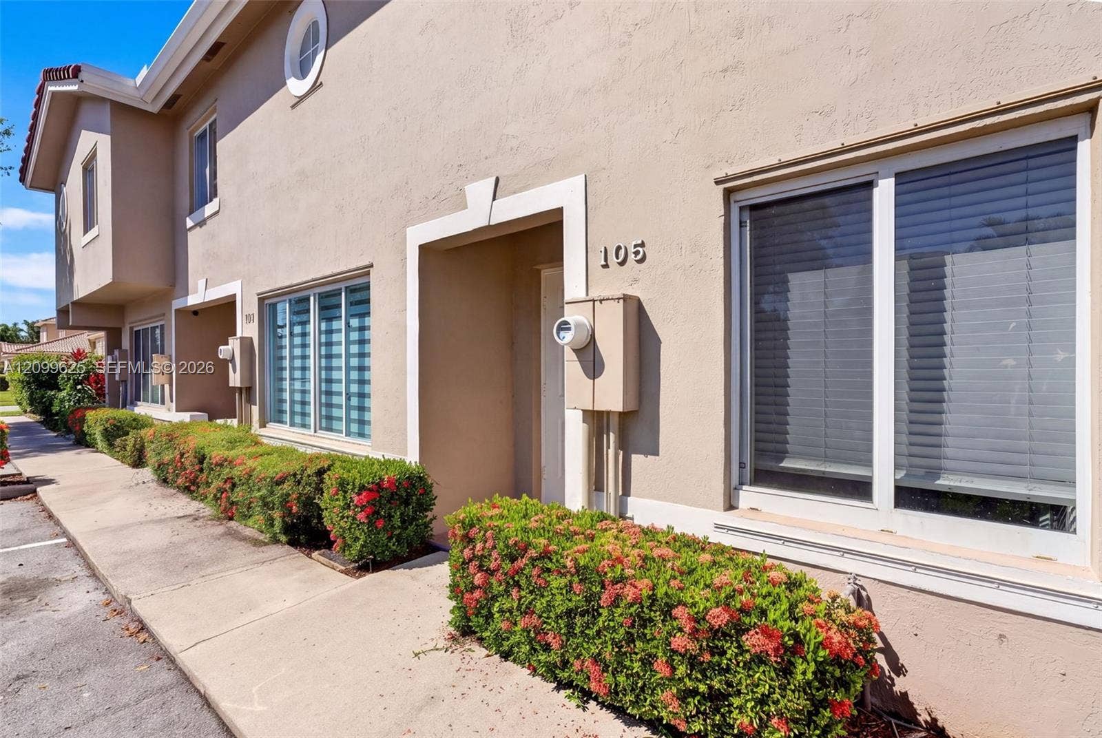 105 Riviera Circle, Weston, FL 33326 Photo 3