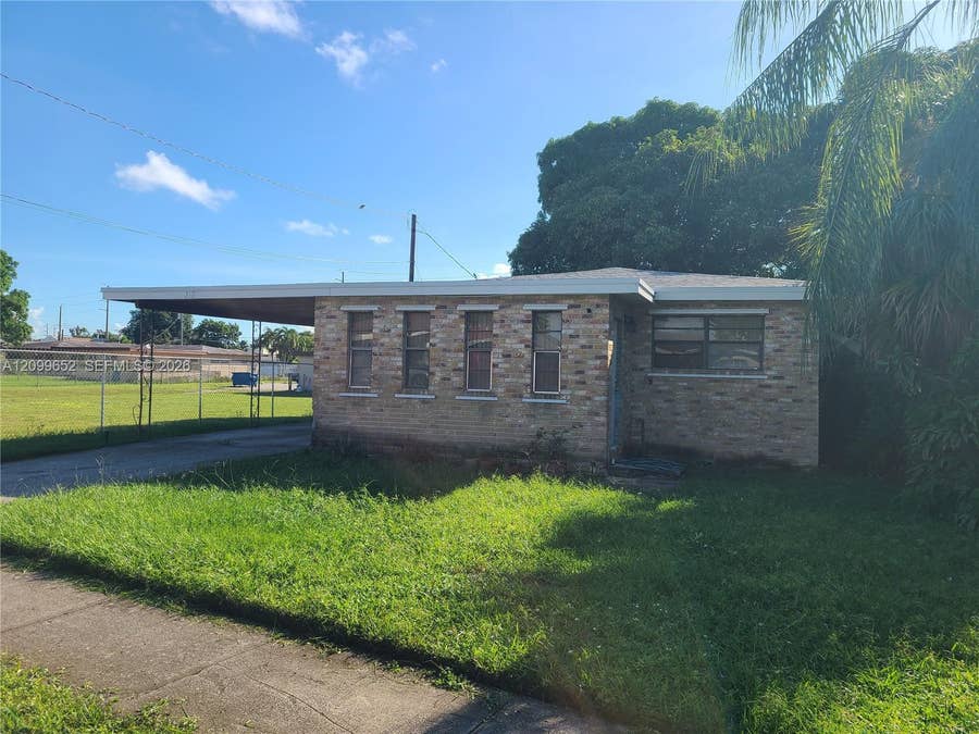 Property photo for 212 NW 6th Avenue, Dania Beach, FL