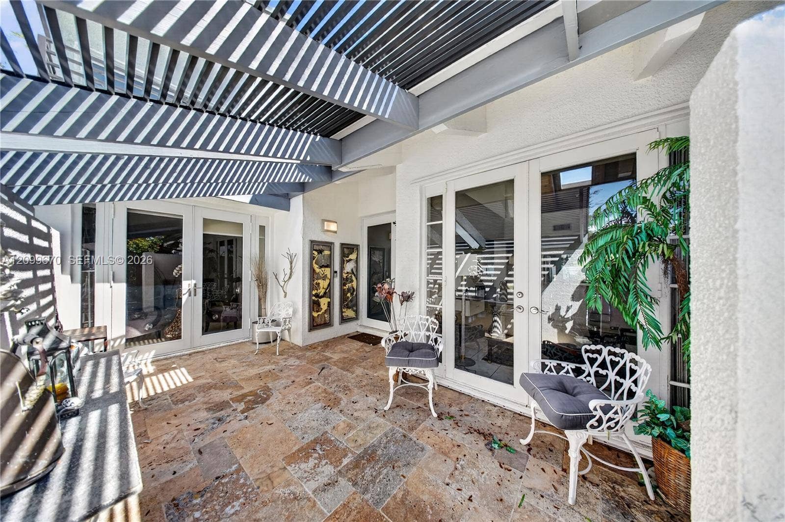 20304 SW 85th Avenue, Cutler Bay, FL 33189 front courtyard