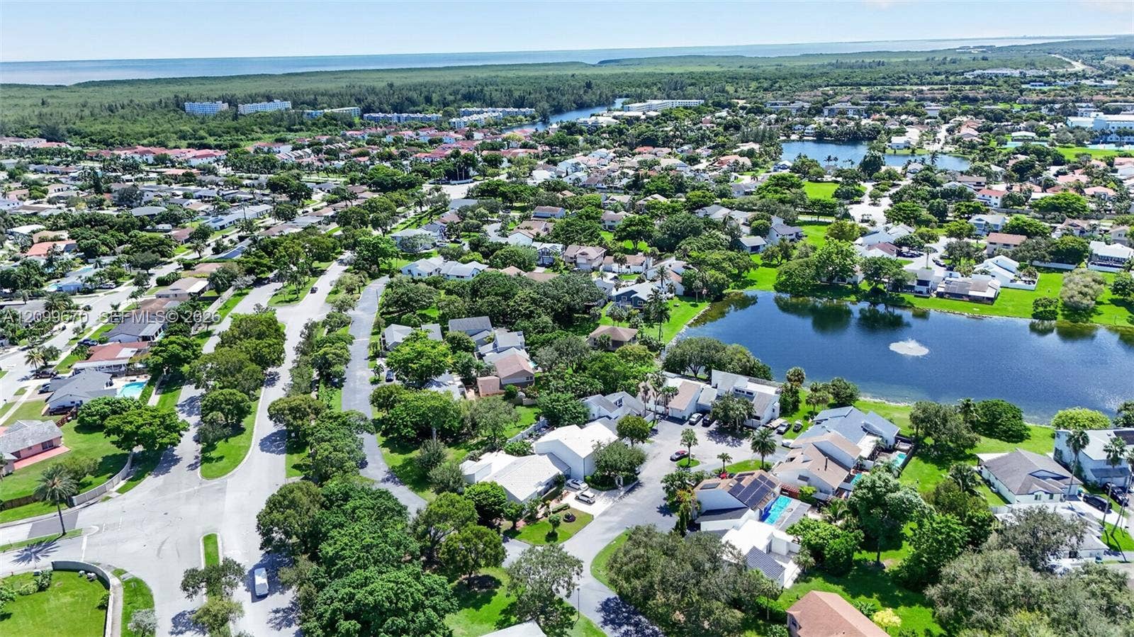 20304 SW 85th Avenue, Cutler Bay, FL 33189 Photo 45