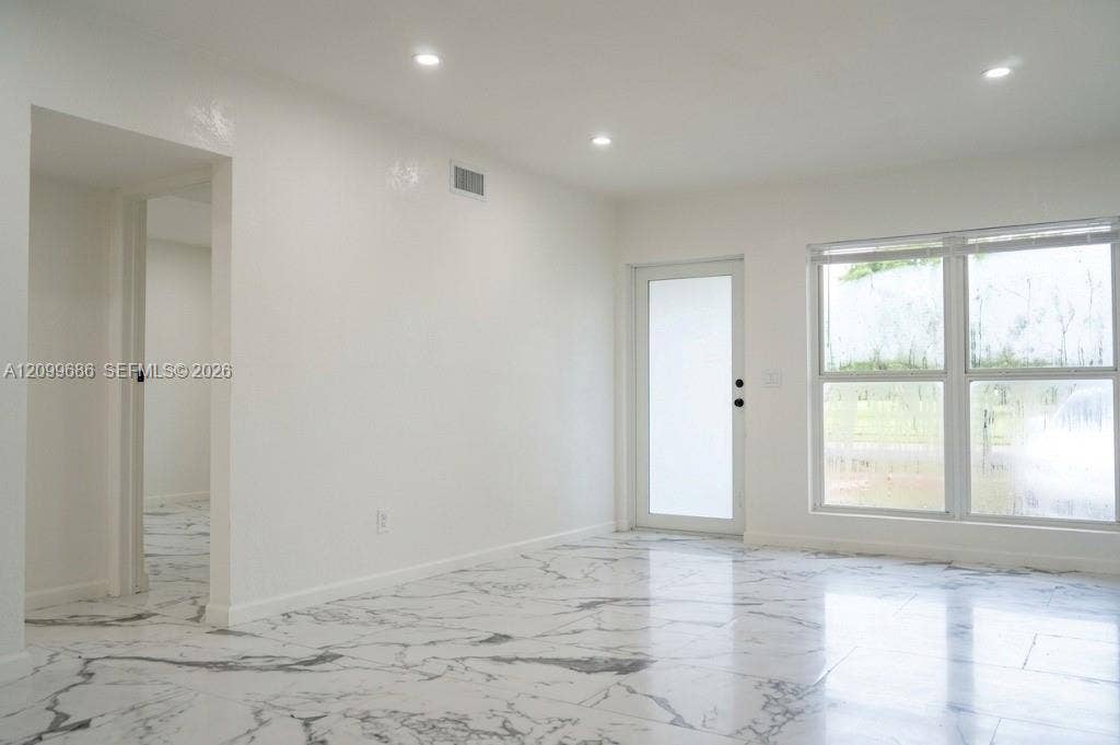 3201 SW 48th Avenue, West Park, FL 33023 Photo 6