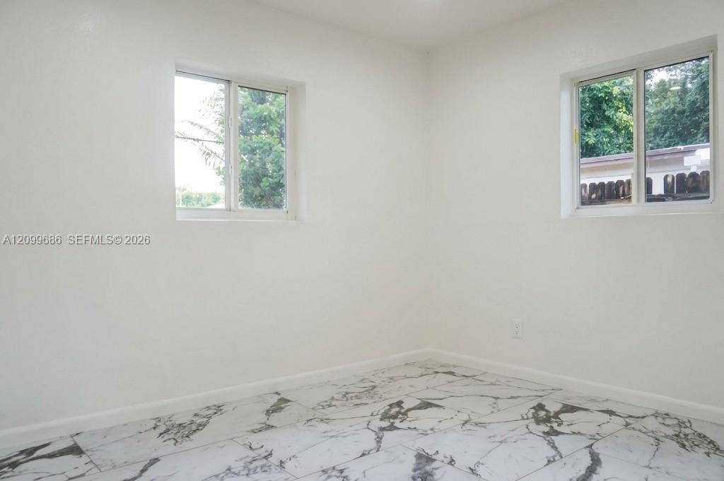 3201 SW 48th Avenue, West Park, FL 33023 Photo 11