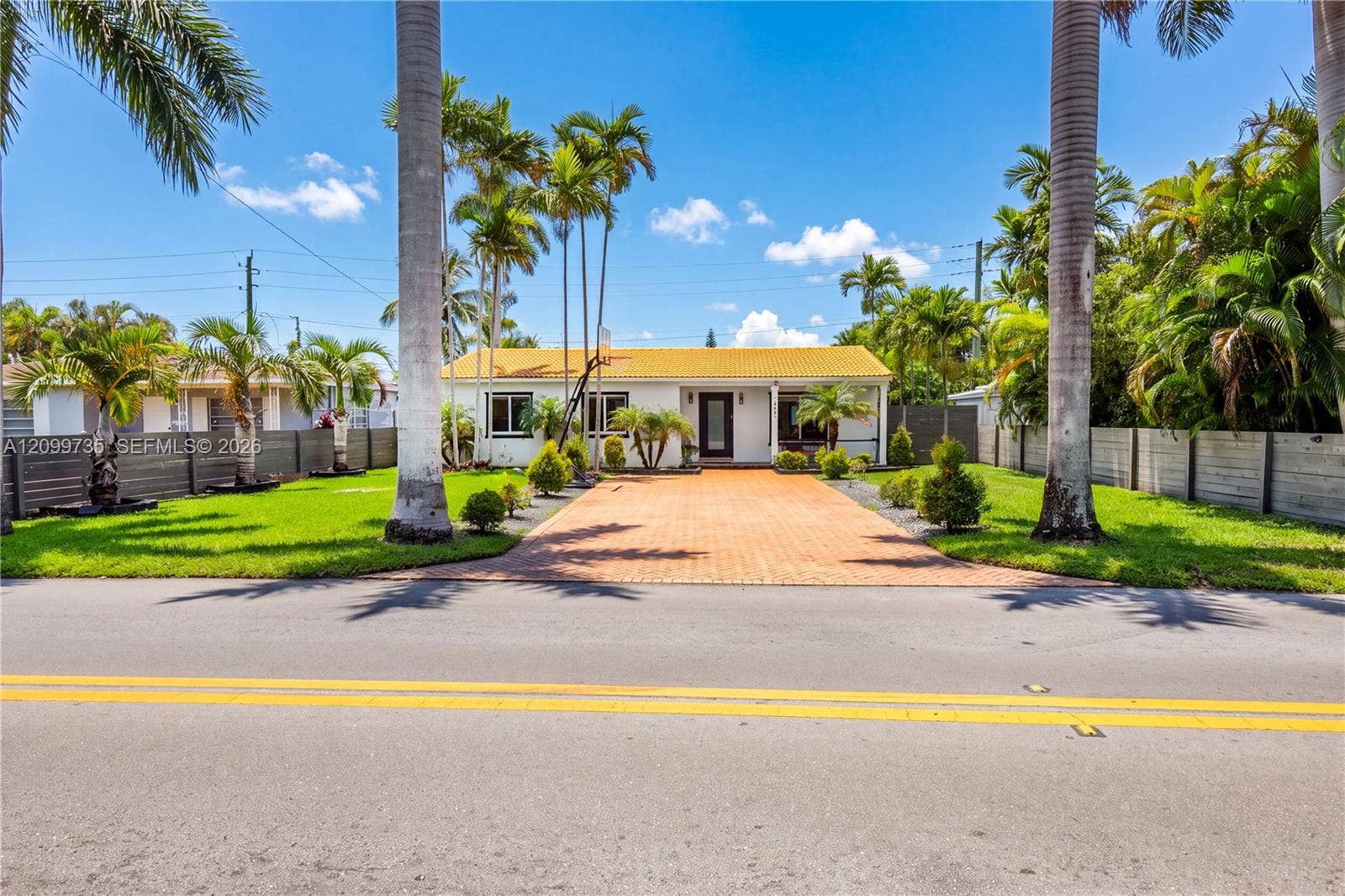 1008 Moffett Street, Hallandale Beach, FL 33009 Photo 4