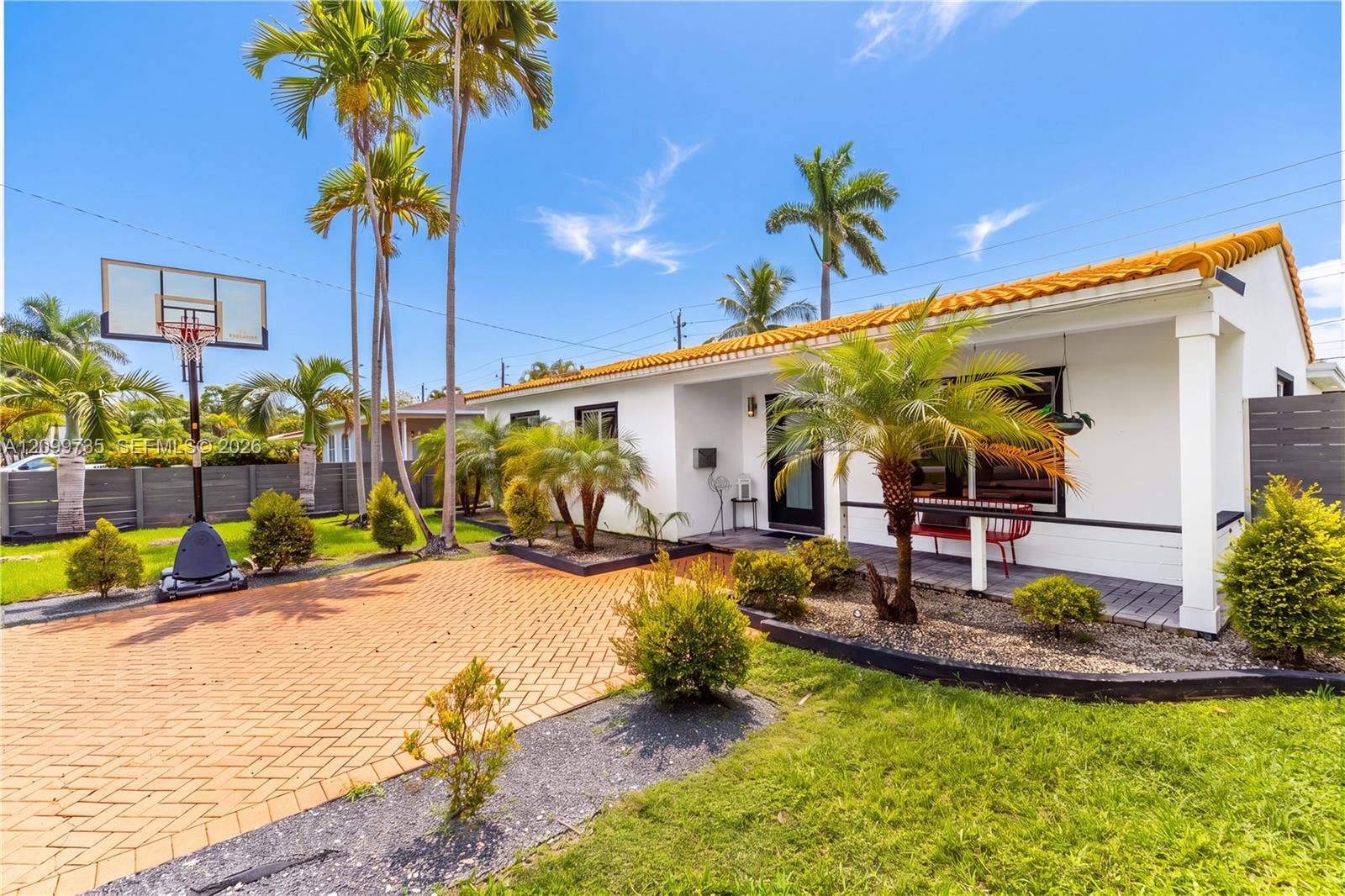 1008 Moffett Street, Hallandale Beach, FL 33009 Photo 6