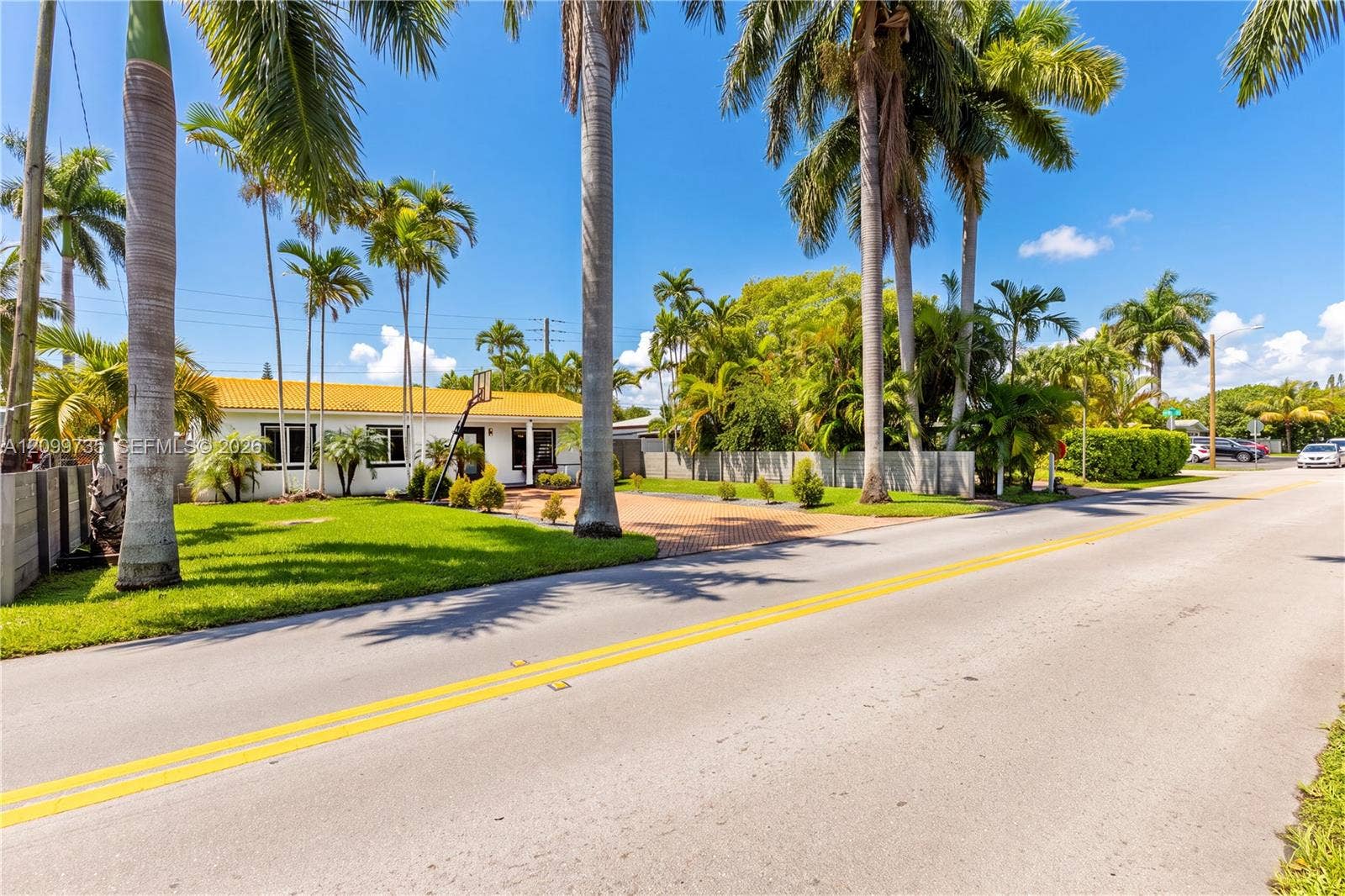 1008 Moffett Street, Hallandale Beach, FL 33009 Photo 39