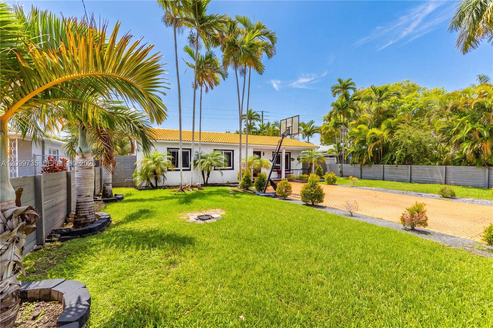 1008 Moffett Street, Hallandale Beach, FL 33009 Photo 37