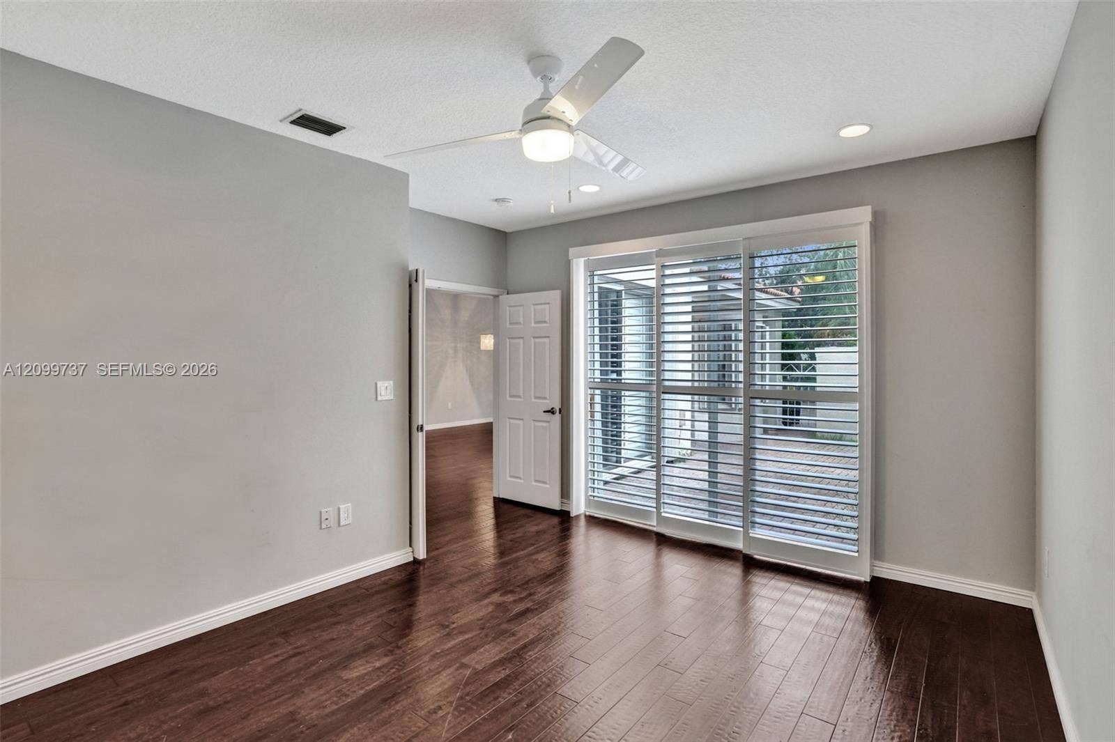 1620 Weeping Willow Way, Hollywood, FL 33019 Photo 23