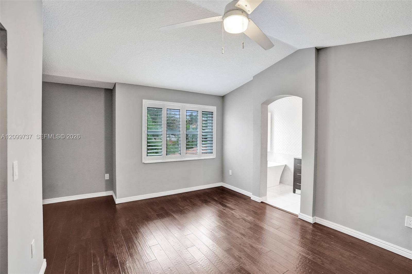 1620 Weeping Willow Way, Hollywood, FL 33019 Photo 32