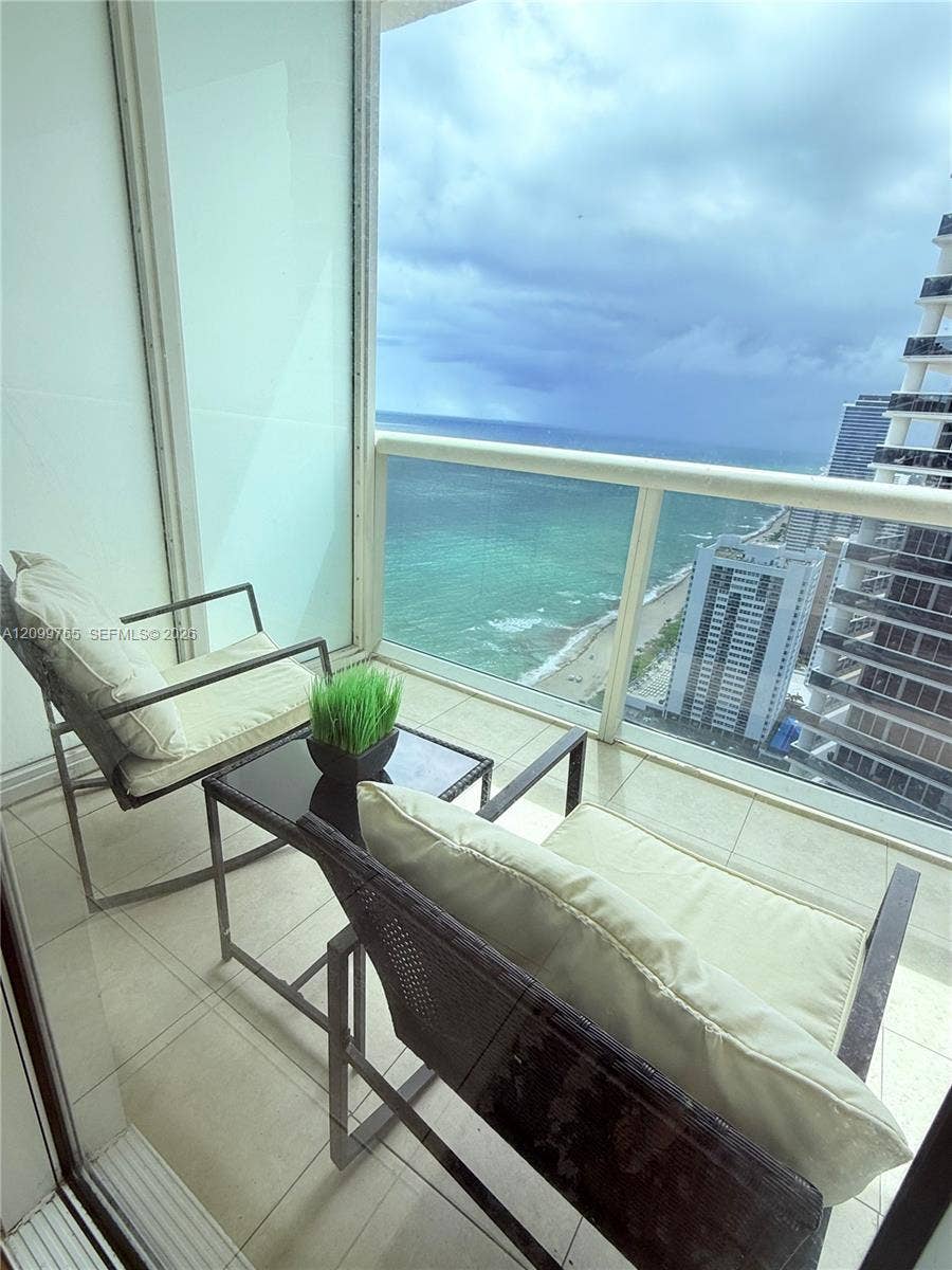 1830 S Ocean Drive, #3705, Hallandale Beach, FL 33009 Photo 14