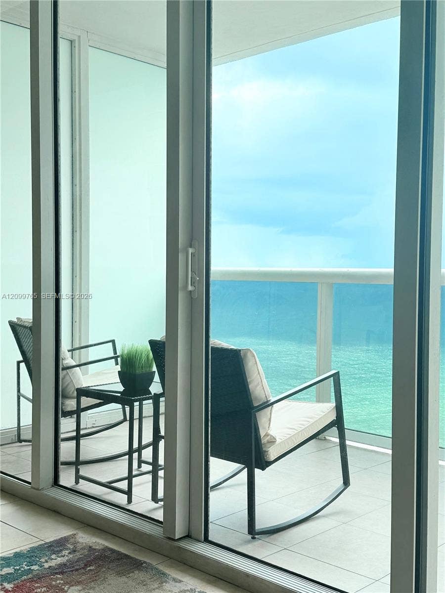 1830 S Ocean Drive, #3705, Hallandale Beach, FL 33009 Photo 12