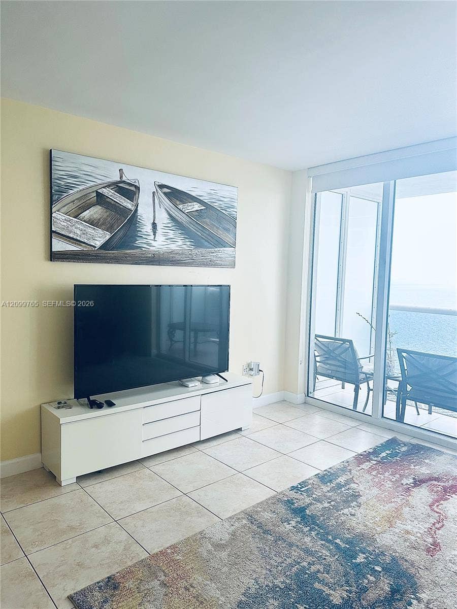 1830 S Ocean Drive, #3705, Hallandale Beach, FL 33009 Photo 8