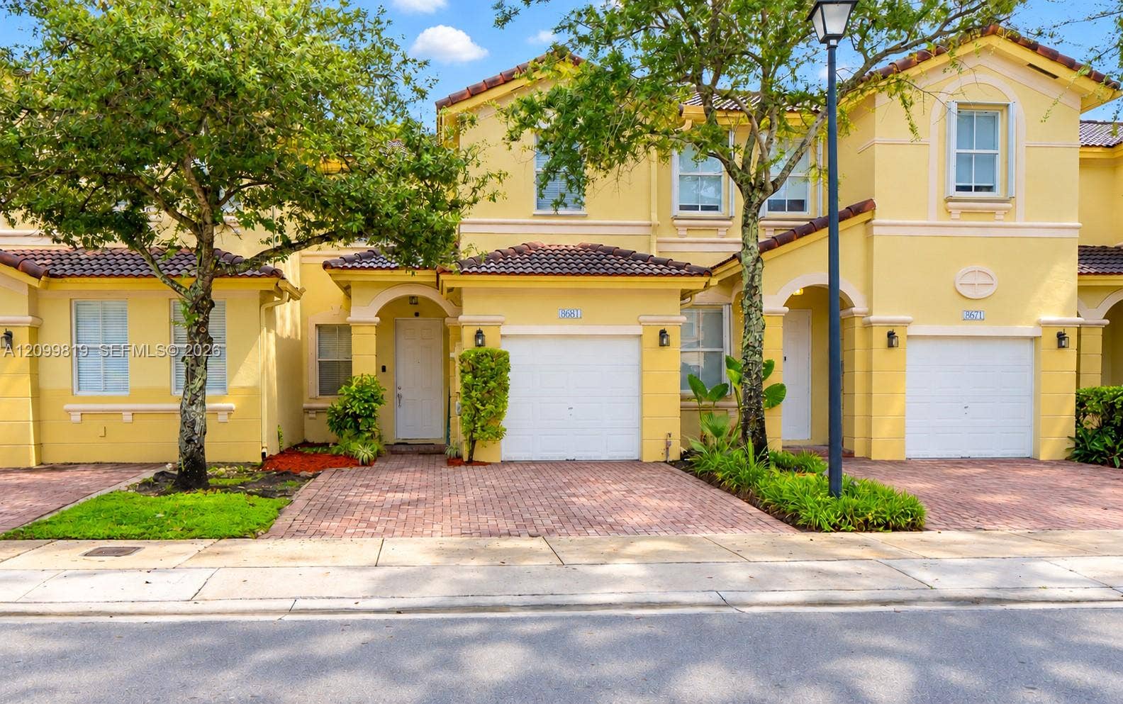 8681 NW 112th Court, Doral, FL 33178 Photo 2
