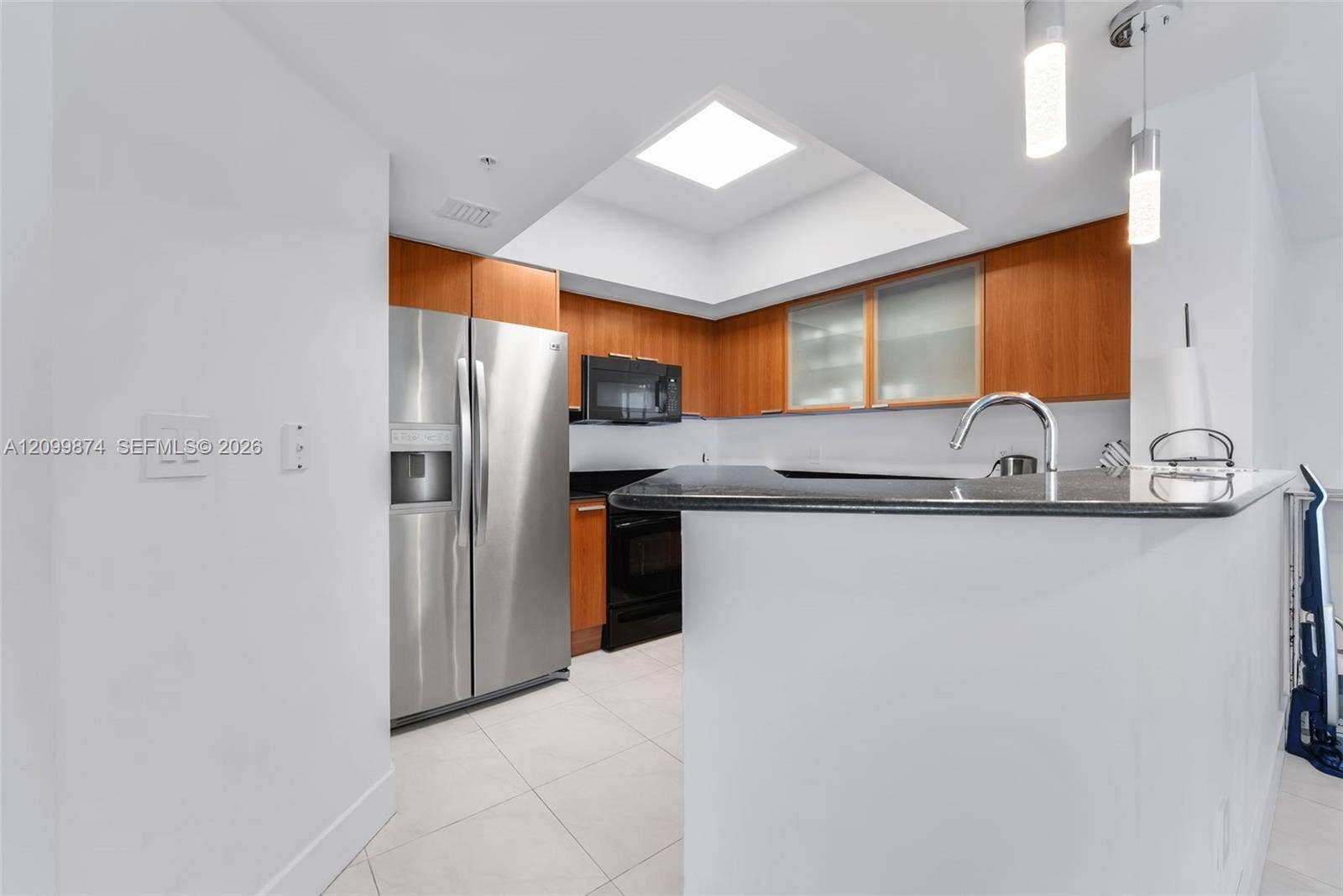 16699 Collins Avenue, #2904, Sunny Isles Beach, Sunny Isles Beach, FL 33160 Photo 4