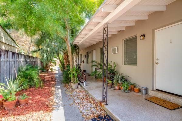 618 NE 8th Avenue, #1-5, Fort Lauderdale, Fort Lauderdale, FL 33304 Photo 8