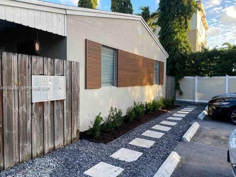 618 NE 8th Avenue, #1-5, Fort Lauderdale, Fort Lauderdale, FL 33304 Photo 1