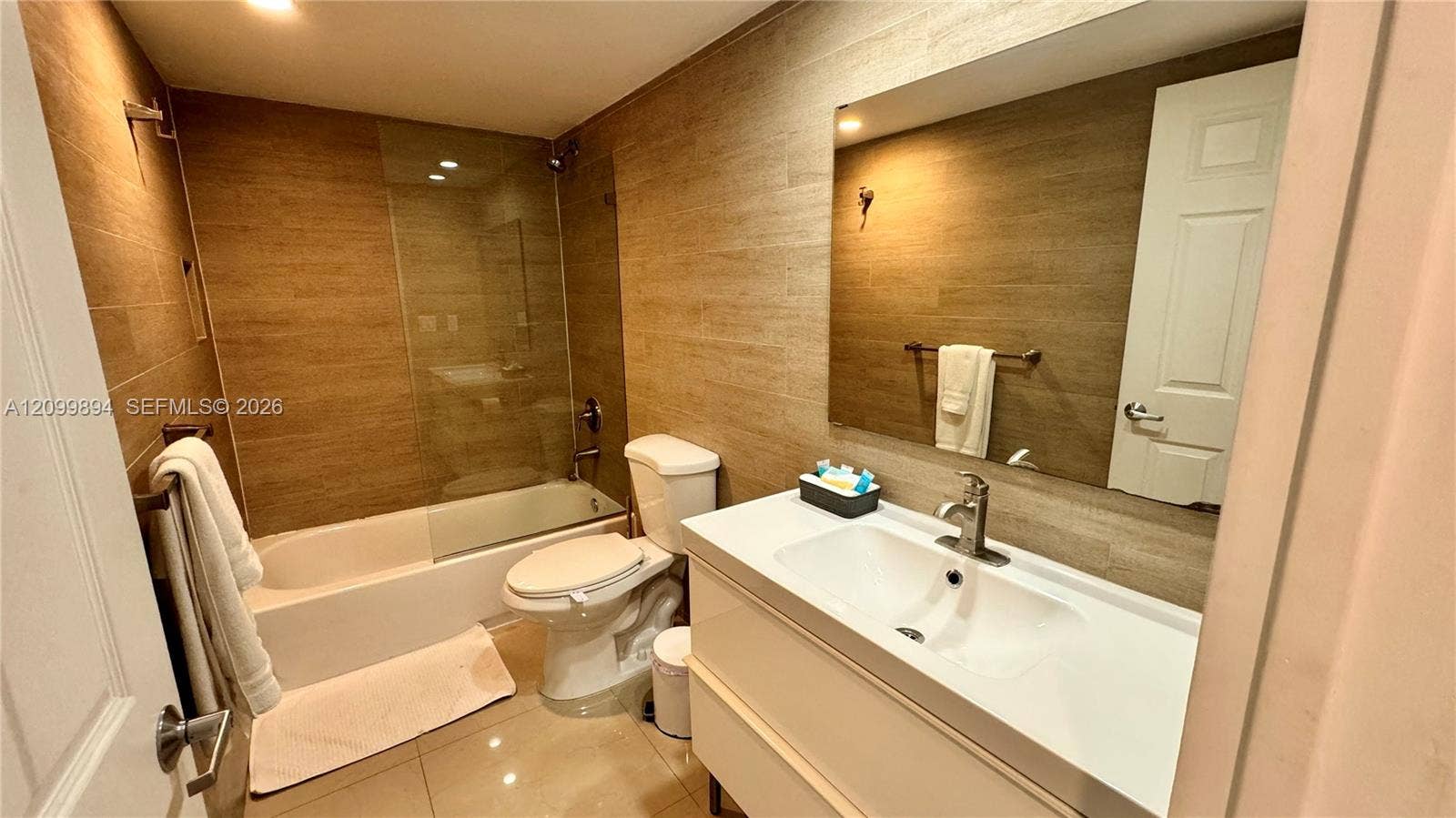 19370 Collins Avenue, #201, Sunny Isles Beach, FL 33160 Photo 13