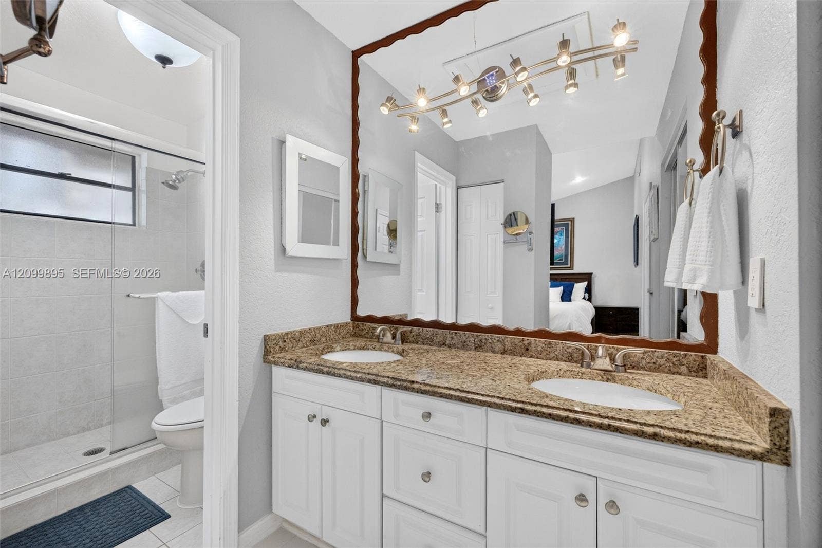 9012 Vineyard Lake Drive, Plantation, FL 33324 Primary bathroom w/ separate shower