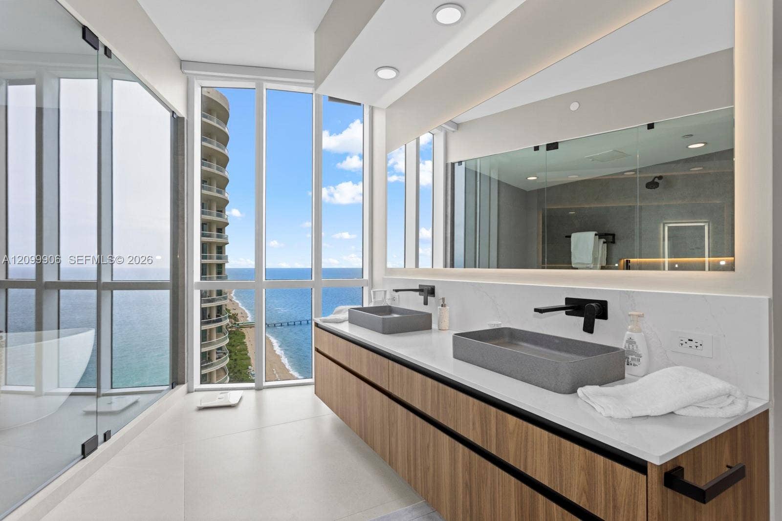 16001 Collins Avenue, #2901, Sunny Isles Beach, FL 33160 Photo 19
