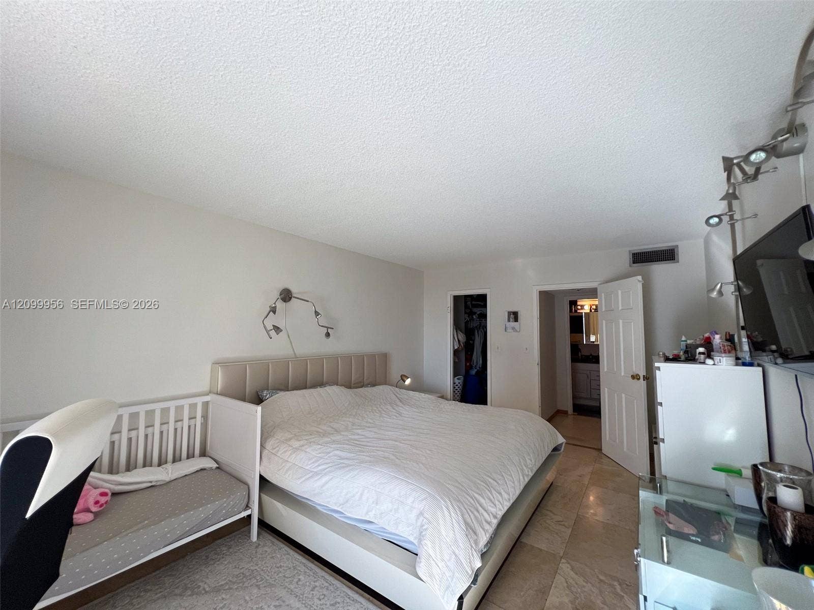 701 Three Islands Boulevard, #506, Hallandale Beach, FL 33009 Photo 17