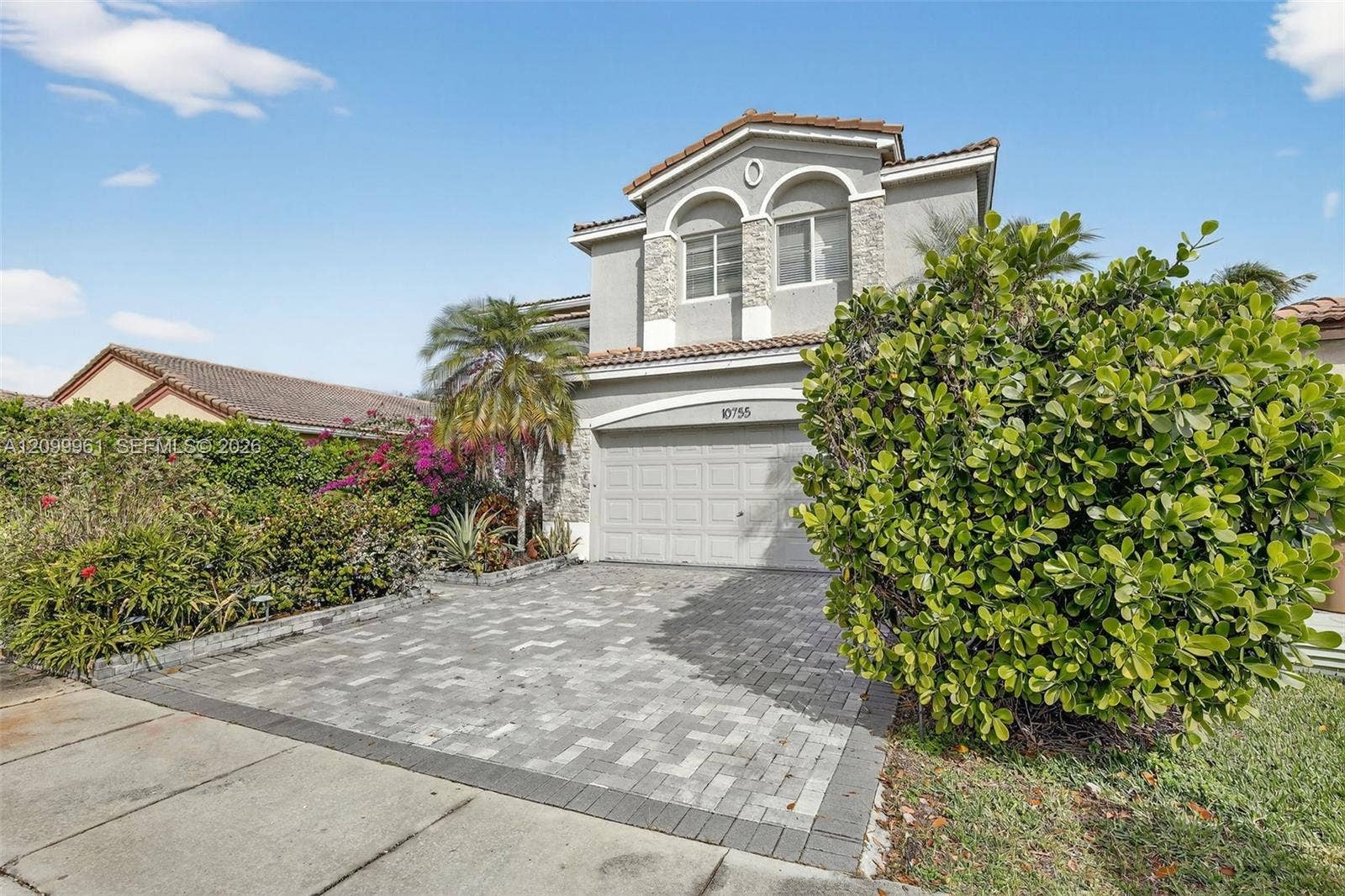 10755 SW 17th Place, Davie, FL 33324 Photo 3