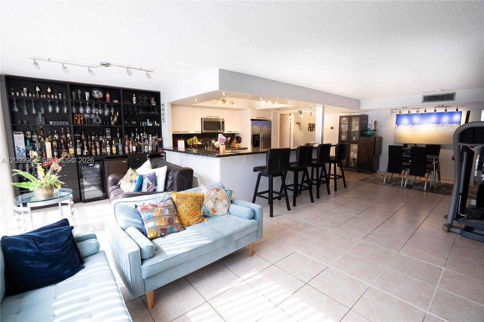 601 Three Islands Boulevard, #117, Hallandale Beach, FL 33009 Photo 8