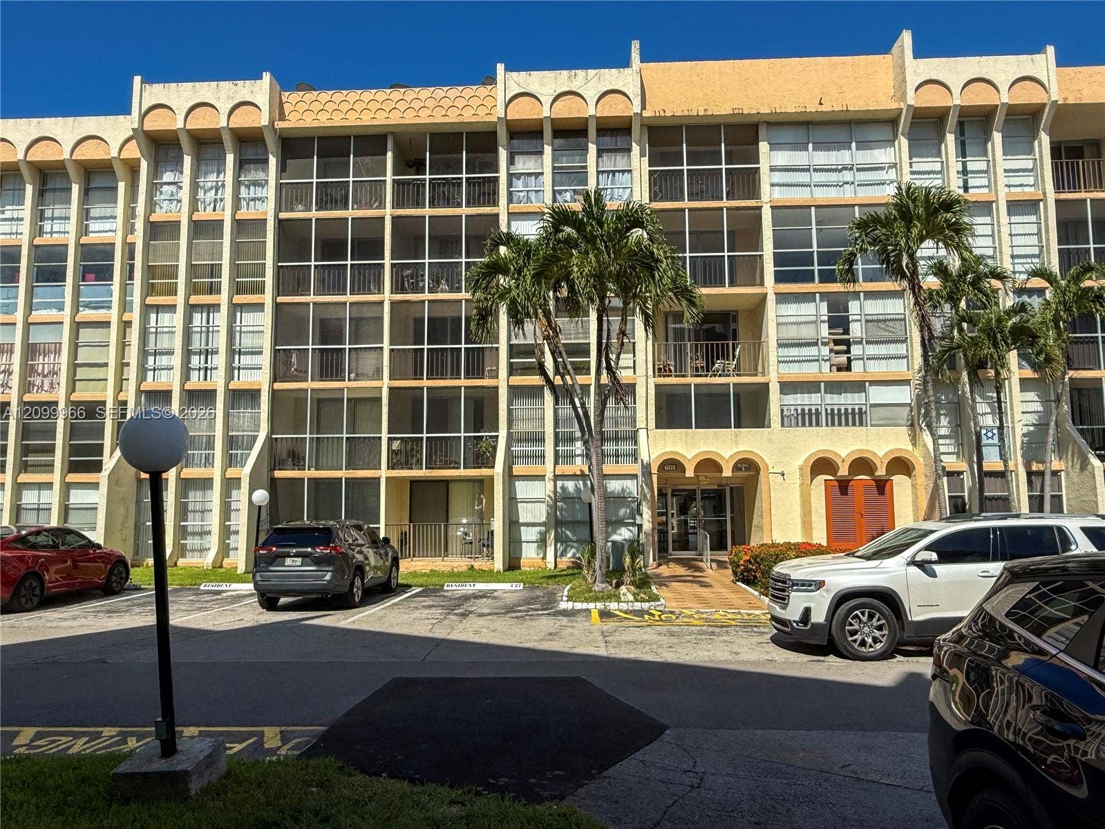 601 Three Islands Boulevard, #117, Hallandale Beach, FL 33009 Photo 1
