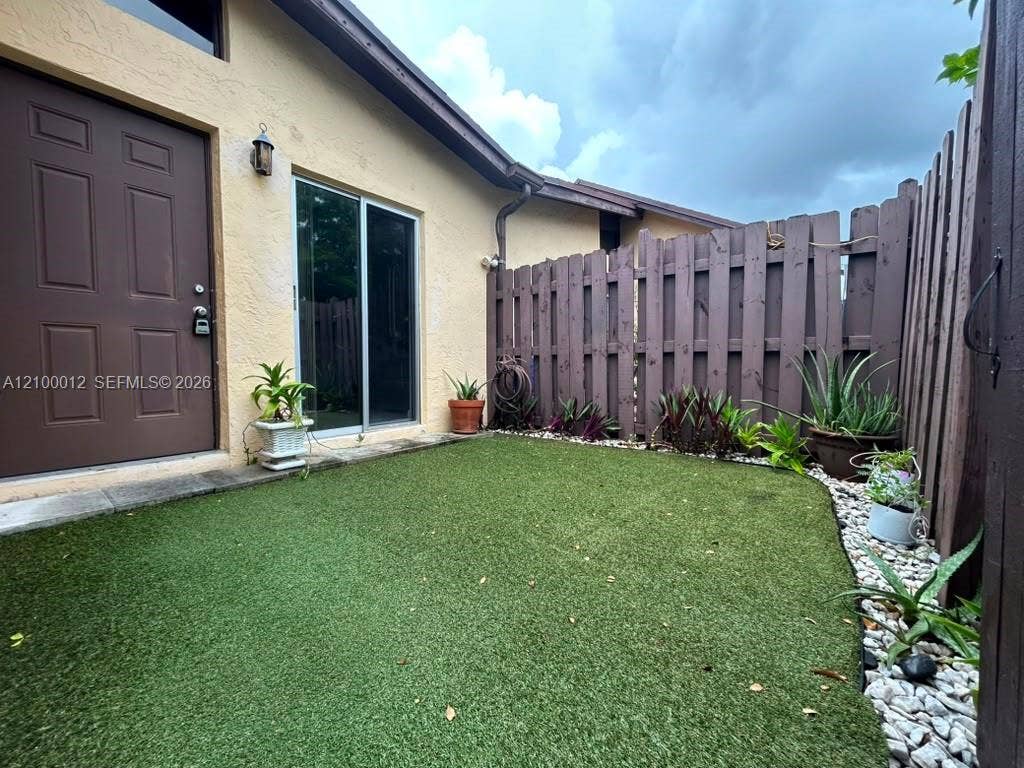 112 Fox Road, #2-50, Hollywood, FL 33024 Photo 17