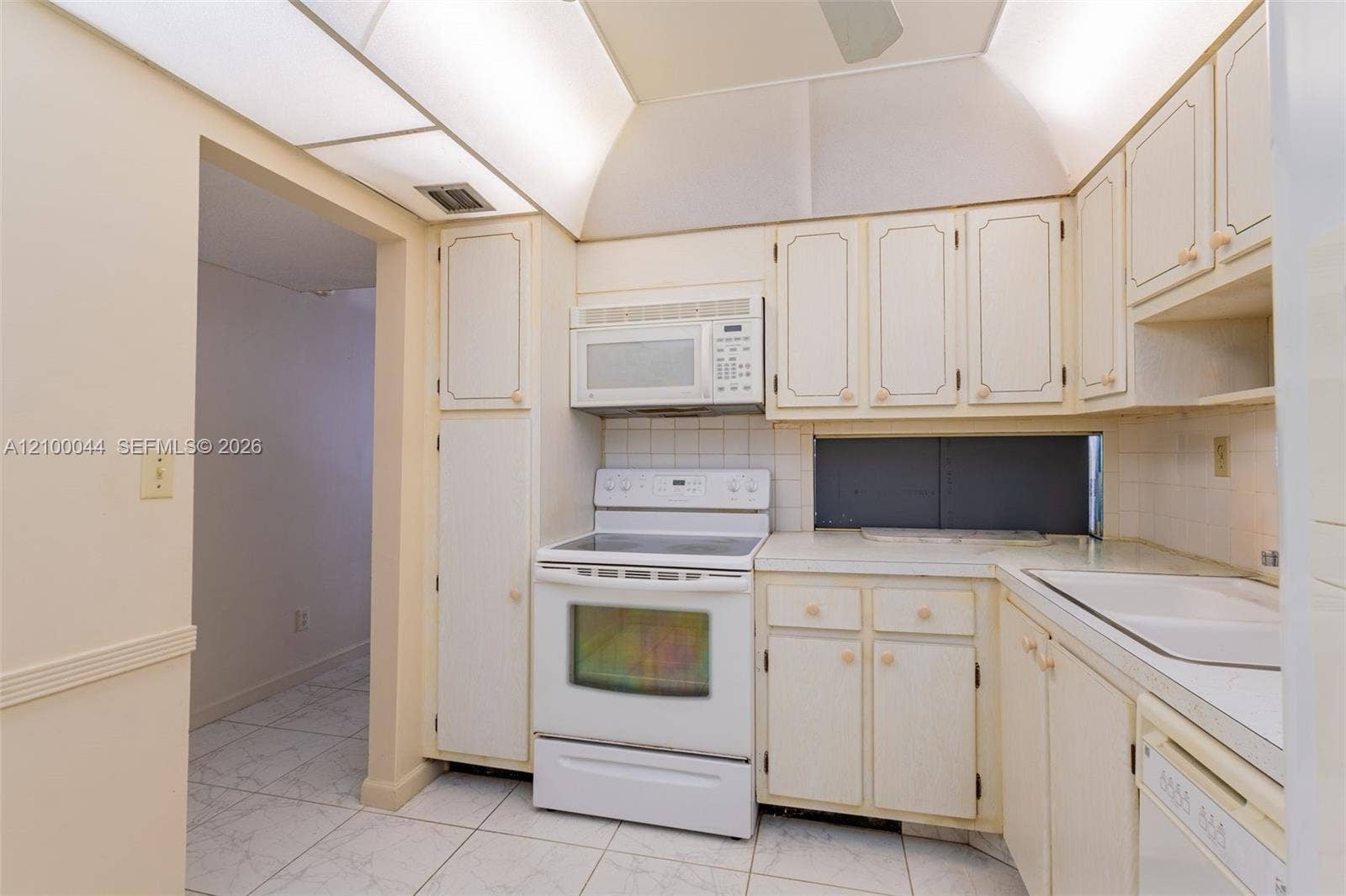 1849 S Ocean Drive, #1606, Hallandale Beach, FL 33009 Photo 4