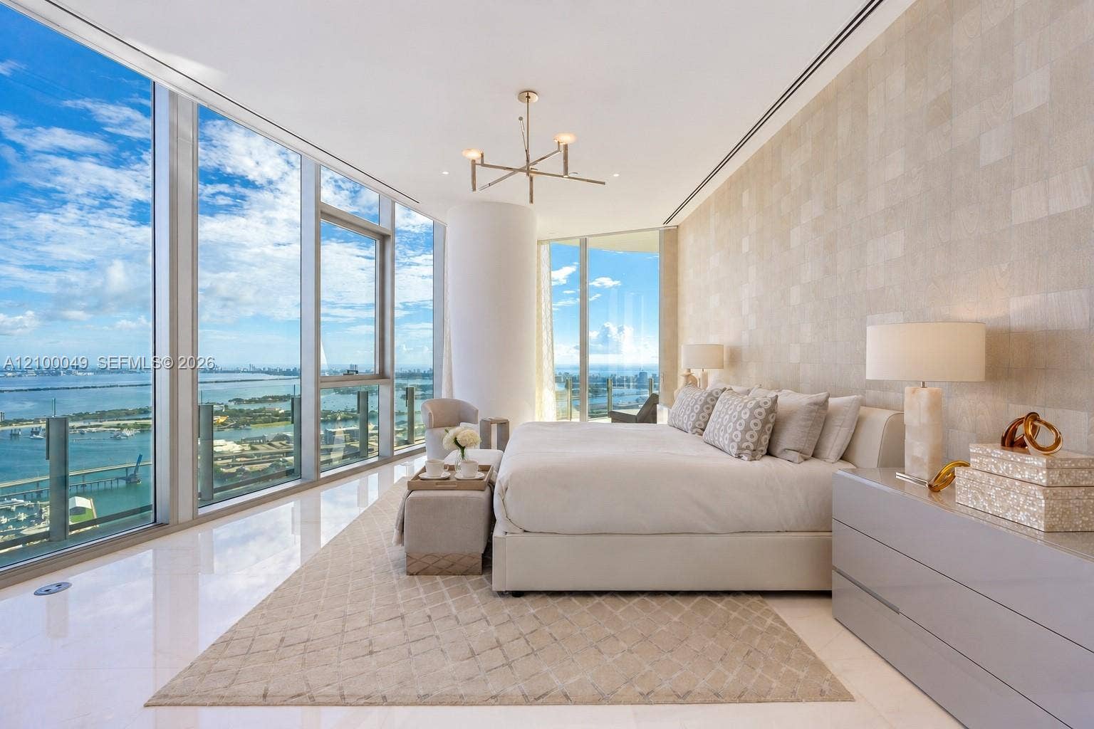 300 Biscayne Boulevard Way, #PH6001C, Miami, FL 33131 Photo 17
