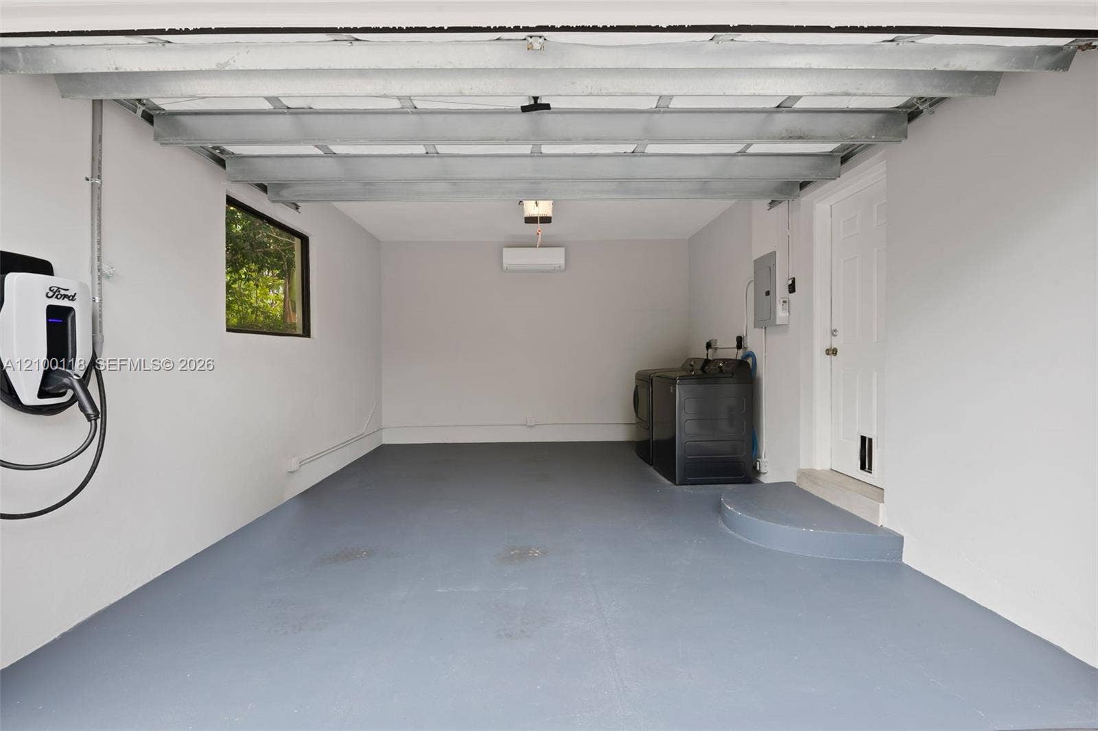 2091 NE 55th Street, Fort Lauderdale, FL 33308 Garage