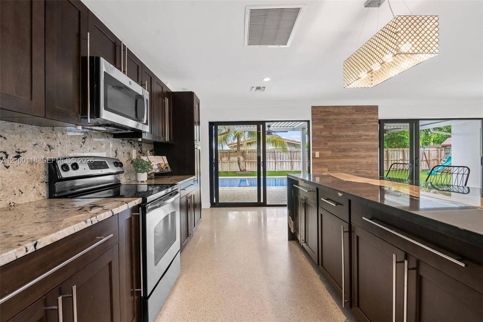 2091 NE 55th Street, Fort Lauderdale, FL 33308 View to Backyard