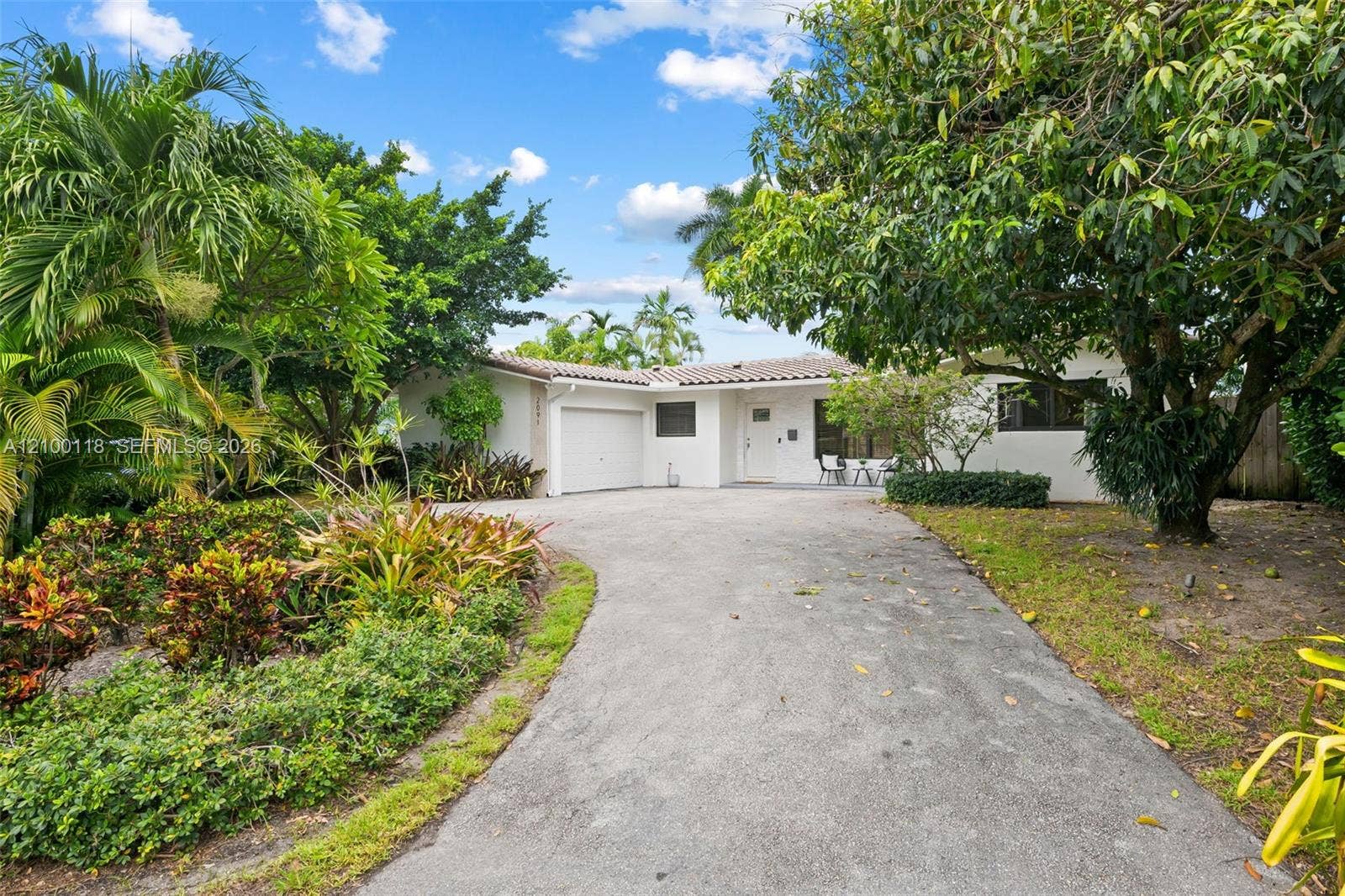 2091 NE 55th Street, Fort Lauderdale, FL 33308 Exterior Front