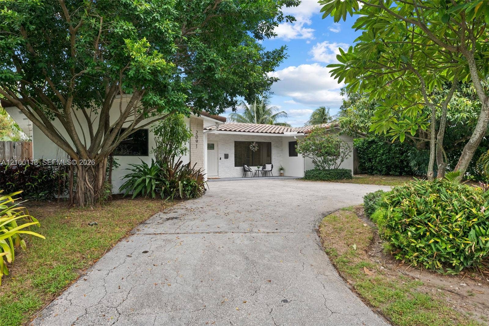 2091 NE 55th Street, Fort Lauderdale, FL 33308 Front of Home
