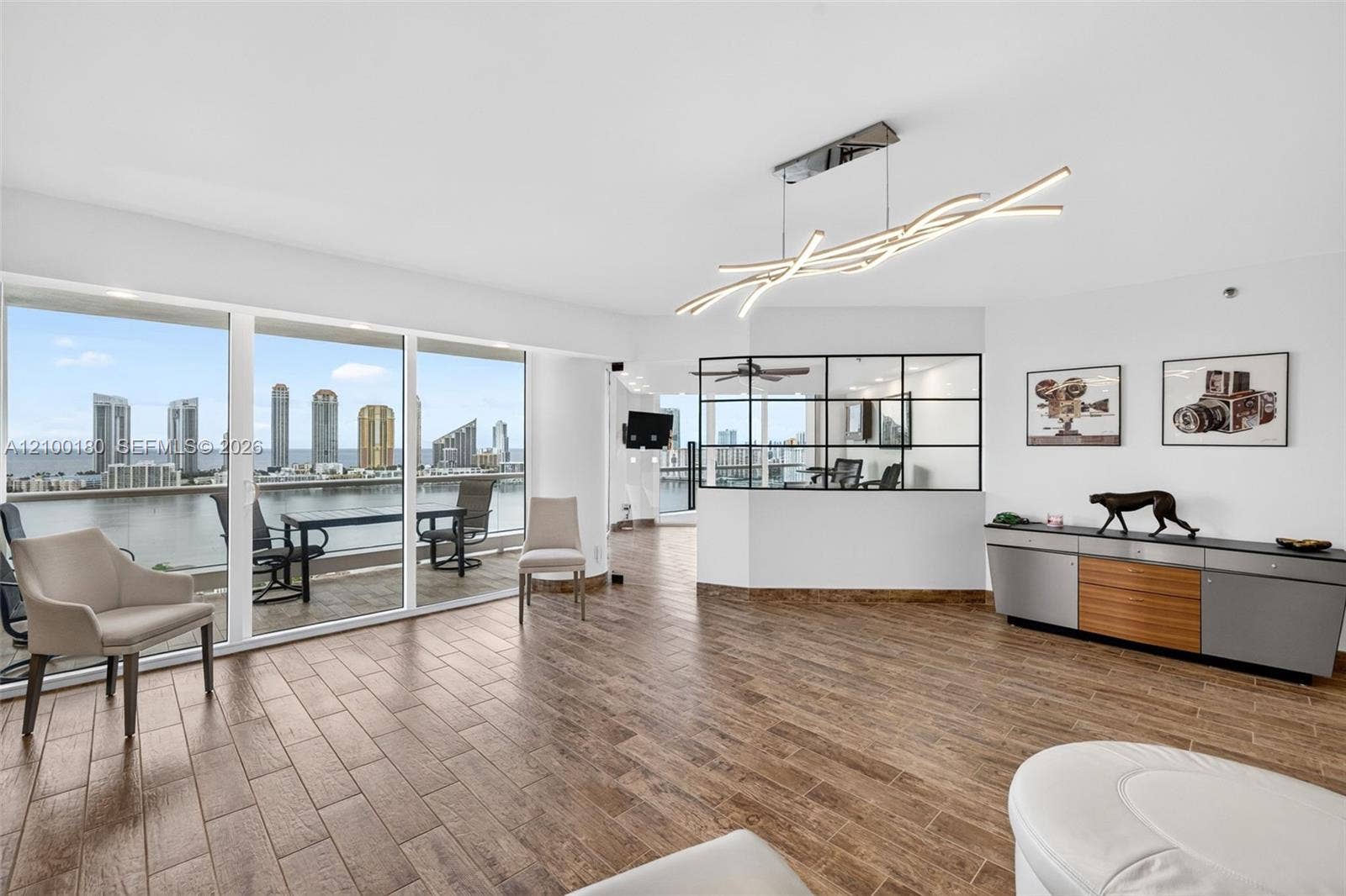 7000 Island Boulevard, #2409-2410, Aventura, FL 33160 Photo 4