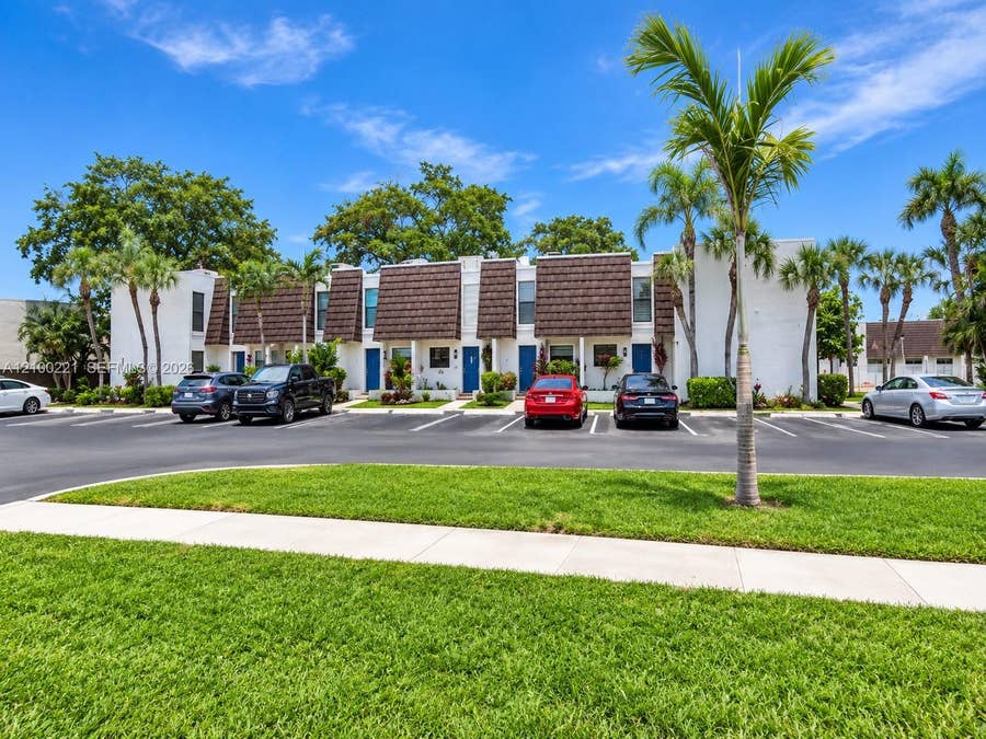 Property photo for 1570 NW 89th Terrace, #1570, Pembroke Pines, FL