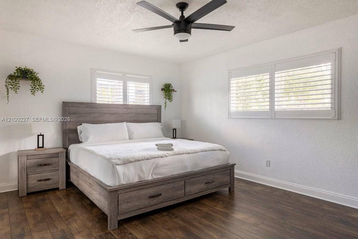 10911 Taft Street, Pembroke Pines, FL 33026 Photo 13