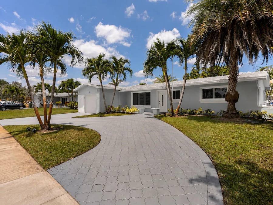 Property photo for 10911 Taft Street, Pembroke Pines, FL