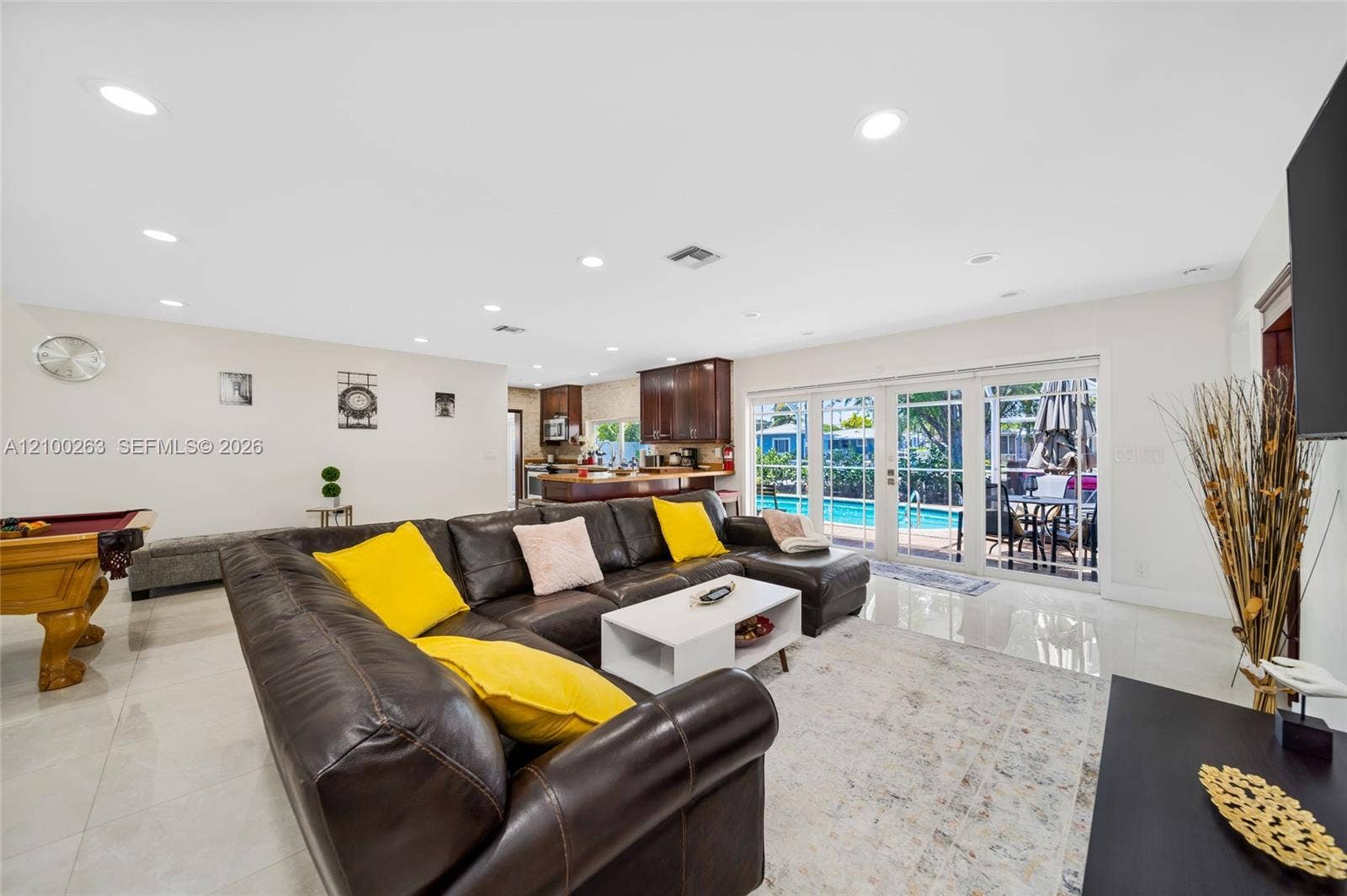 31 SE 12th Street, Pompano Beach, FL 33060 Photo 3