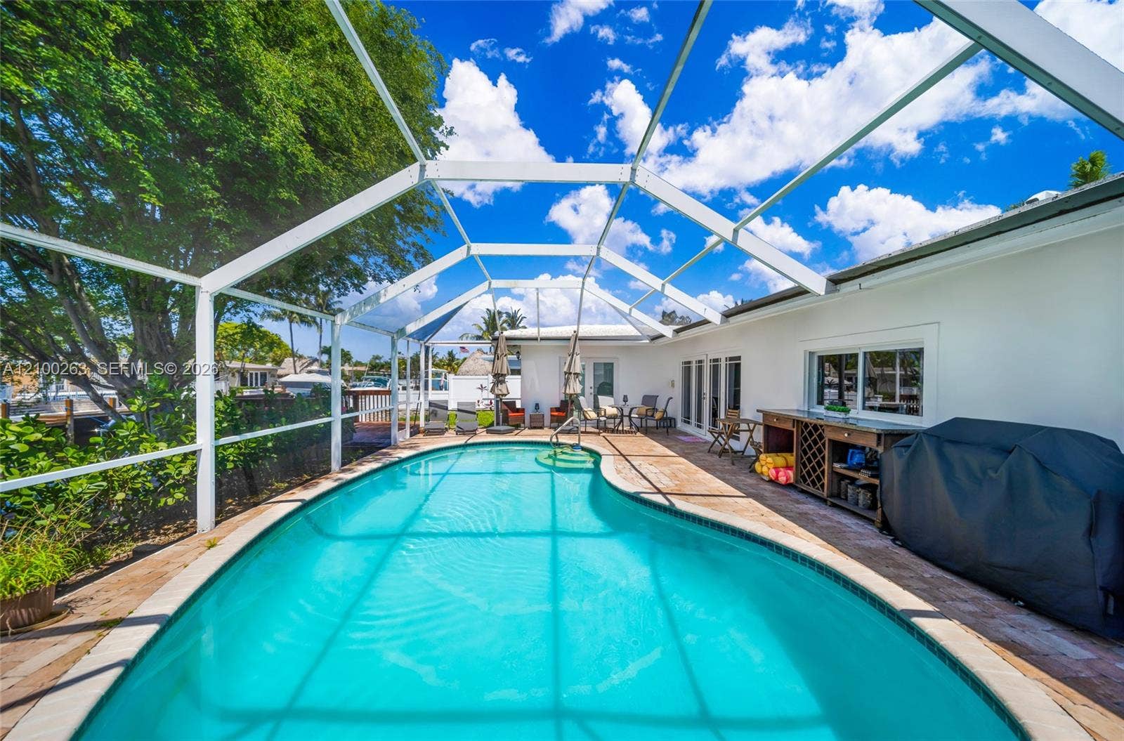 31 SE 12th Street, Pompano Beach, FL 33060 Photo 1